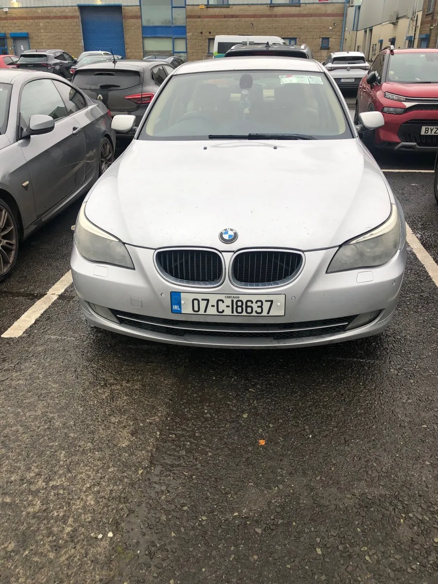 BMW520 D SE - Image 1
