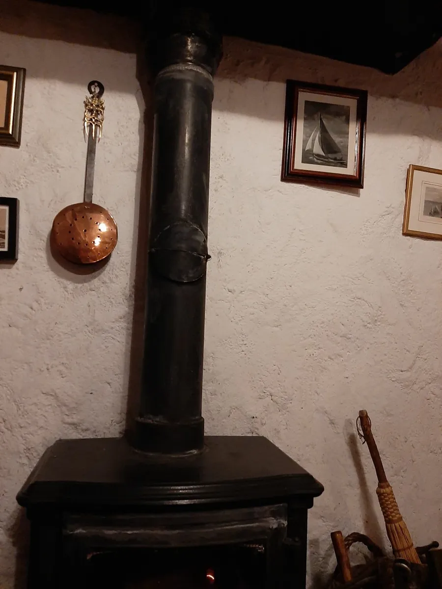 Solid fuel stove - Image 2