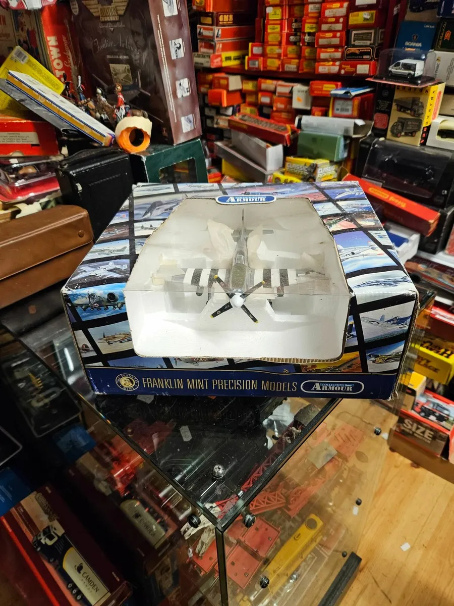 Corgi Franklin Mint American WW2 P51 Mustang 1.48 - Image 3