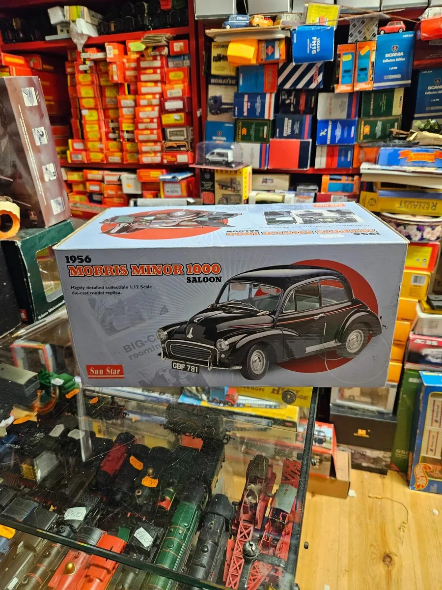 Corgi Sunstar Morris Minor 1:12 - Image 3