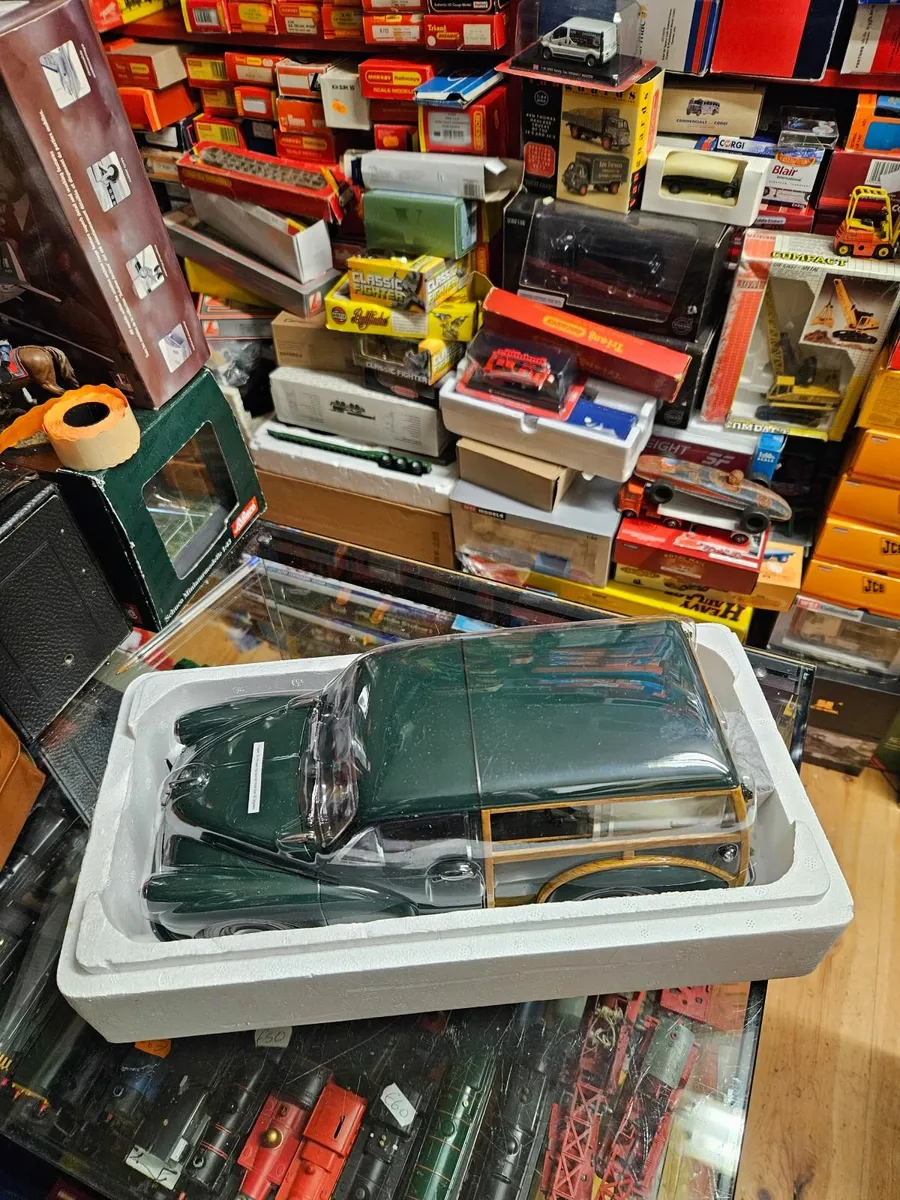 Corgi Sunstar Morris Minor 1:12 - Image 4