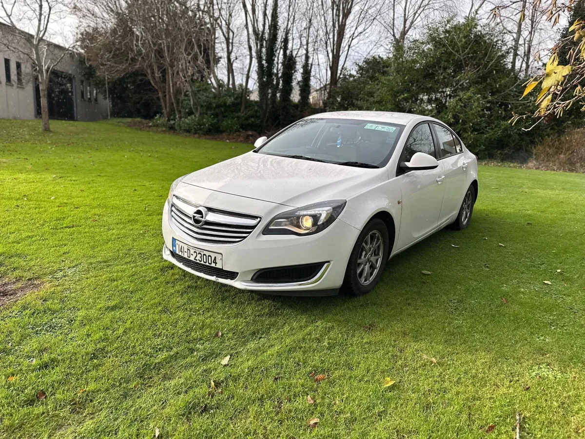 Opel Insignia 2014  2 L diesel  tax0526 new nct - Image 1