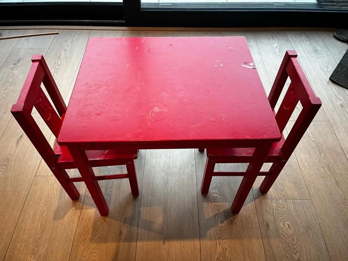 kids table - Image 1