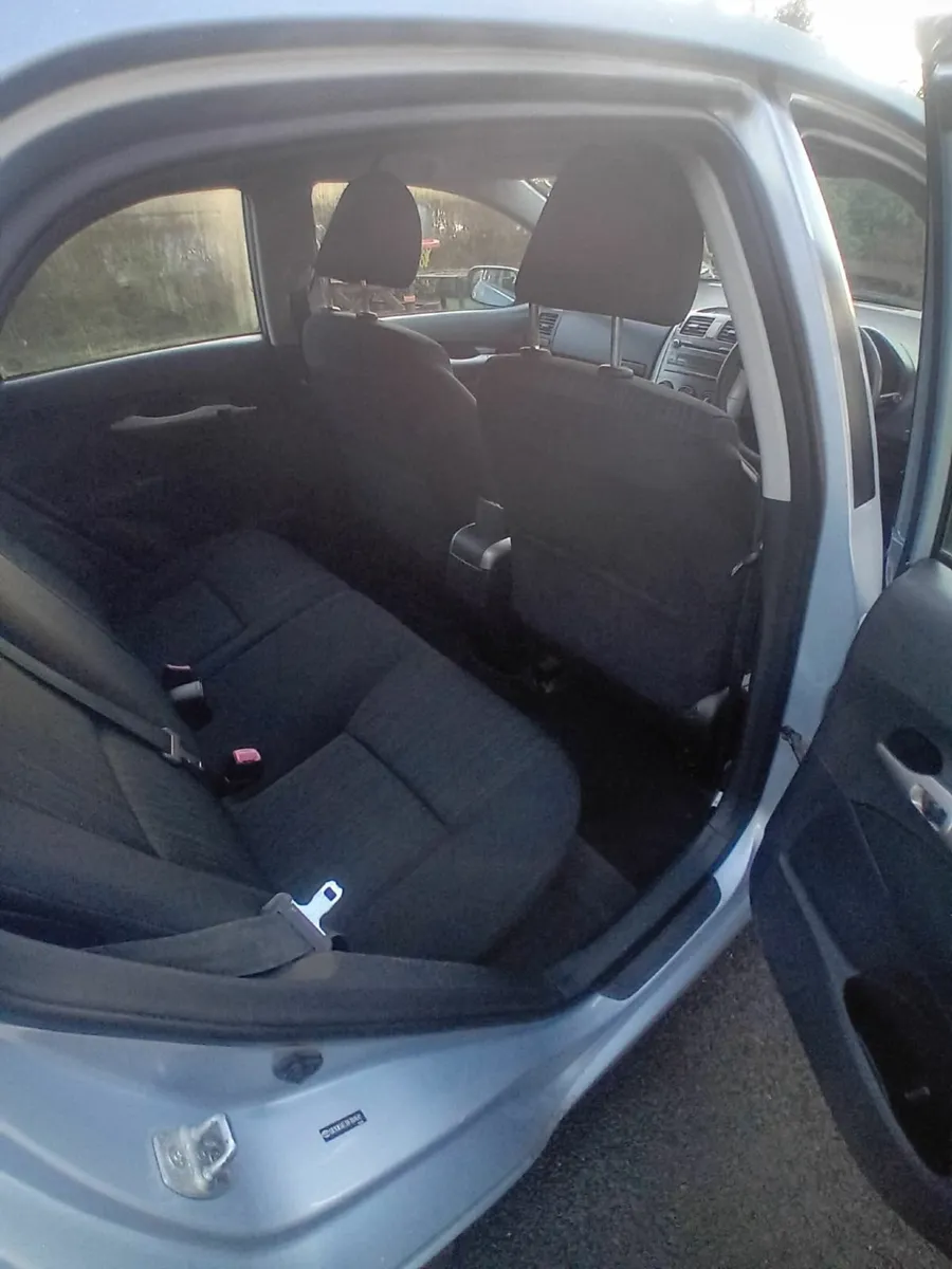 Toyota Auris 2007 - Image 1