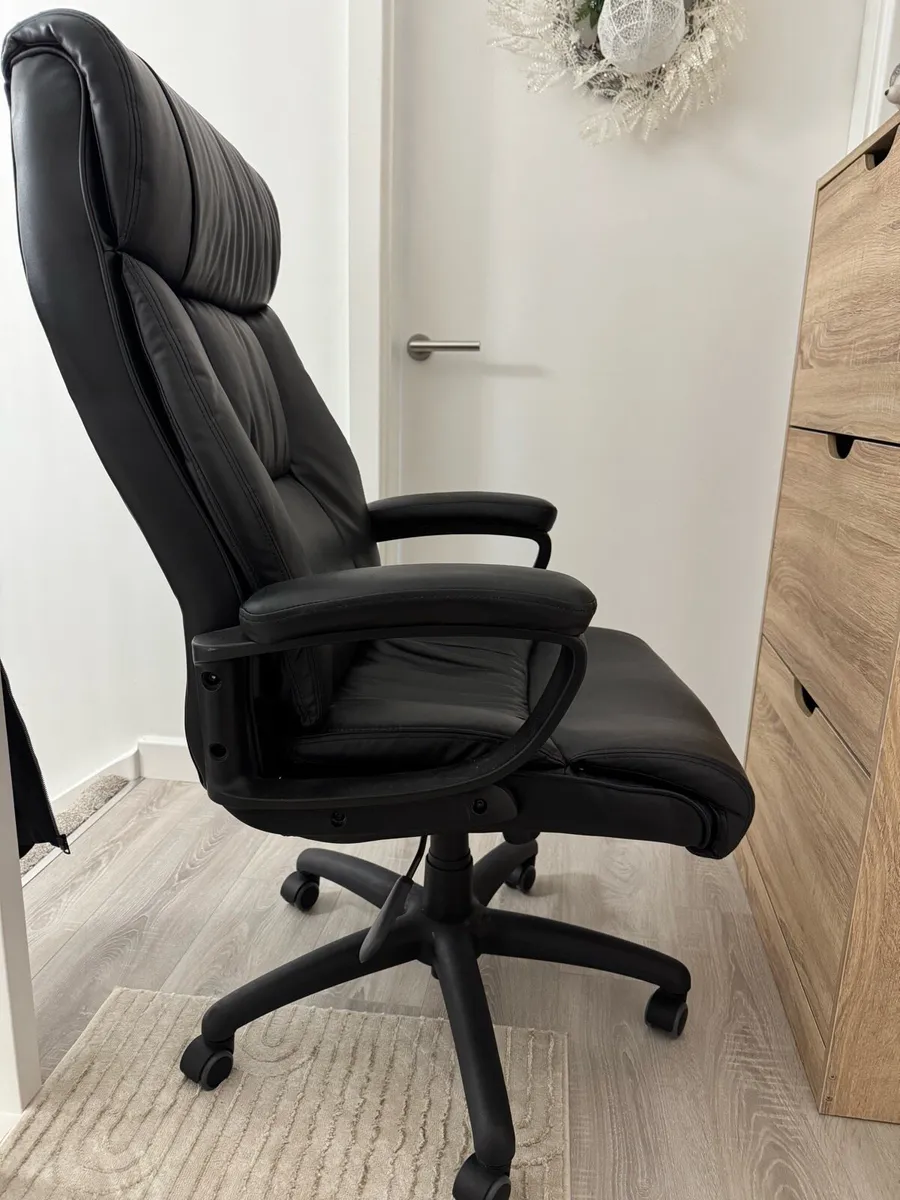 Black Leather Office Chair- BRAND NEW - Image 4