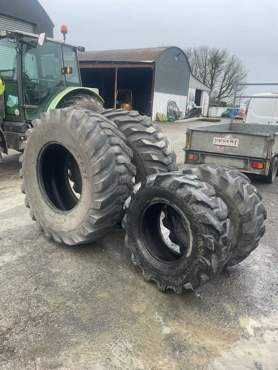 JCB 3cx Tyres - Image 1