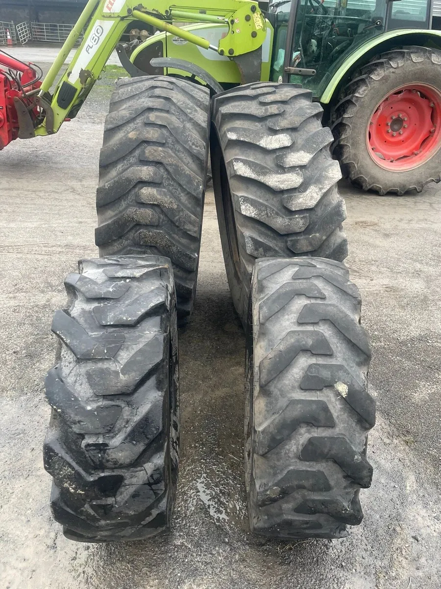 JCB 3cx Tyres - Image 2