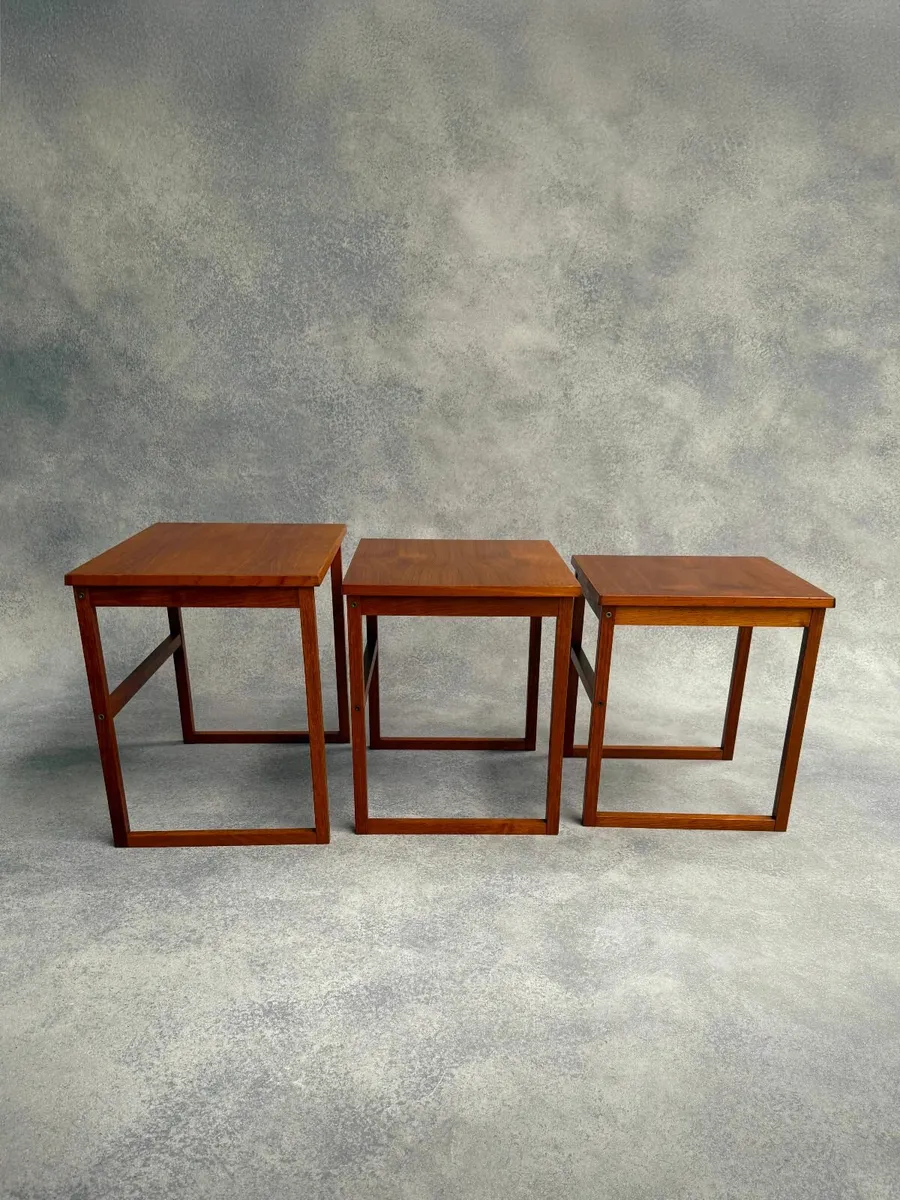 Mid-Century Nest of Tables - Image 4