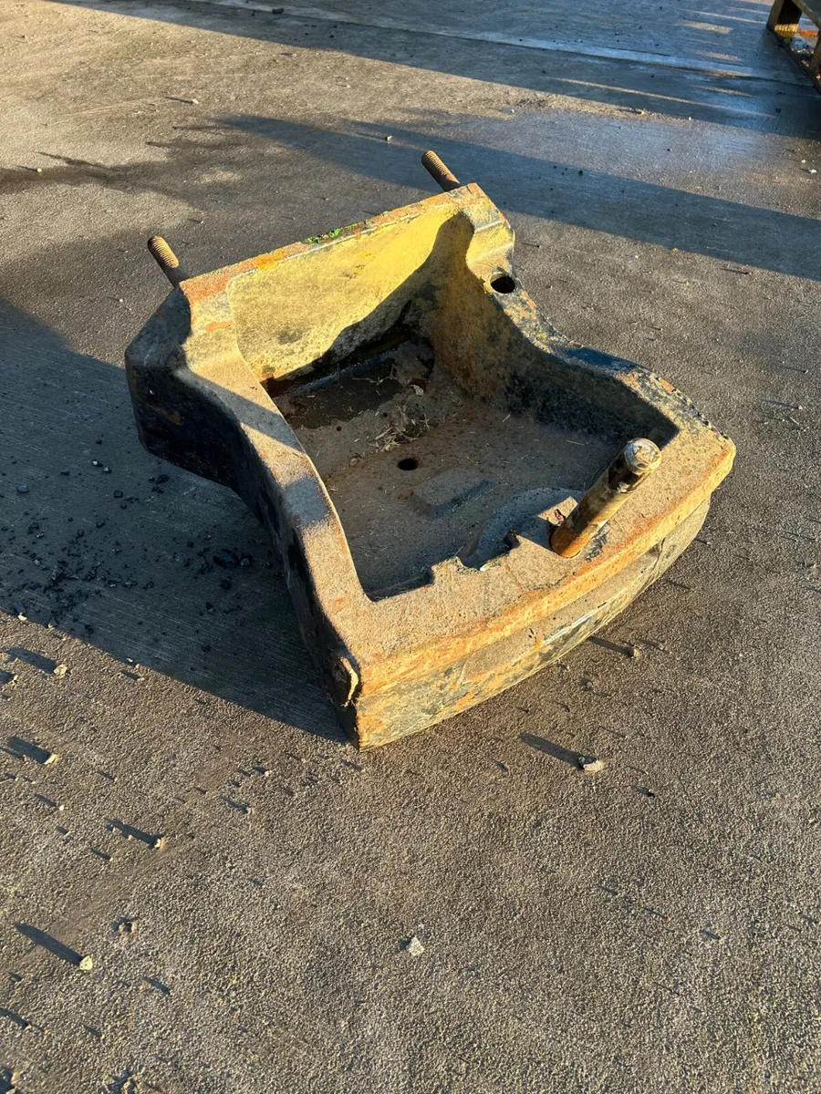 New Holland TM Tombstone  DELIVERY CAN BE ARRANGED - Image 4