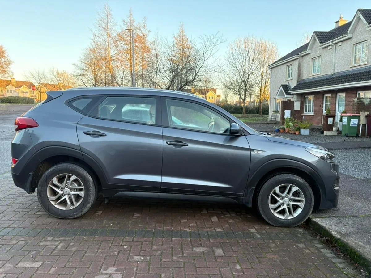 Hyundai Tucson Comfort 5DR 1.7 - Image 4