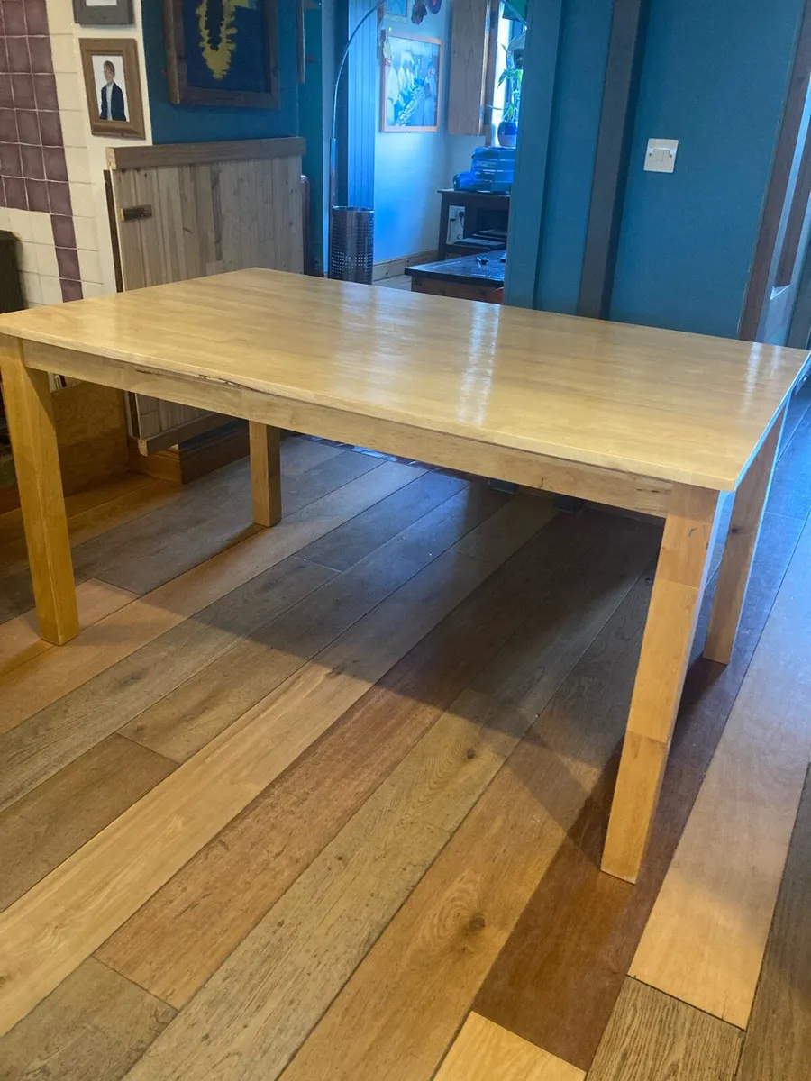 Kitchen table (bargain) - Image 1