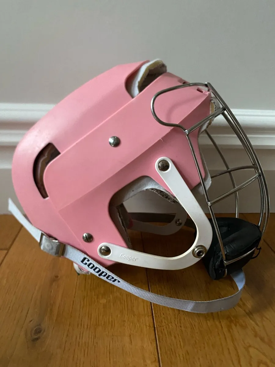Cooper SK100 Hurling Helmet - Image 3