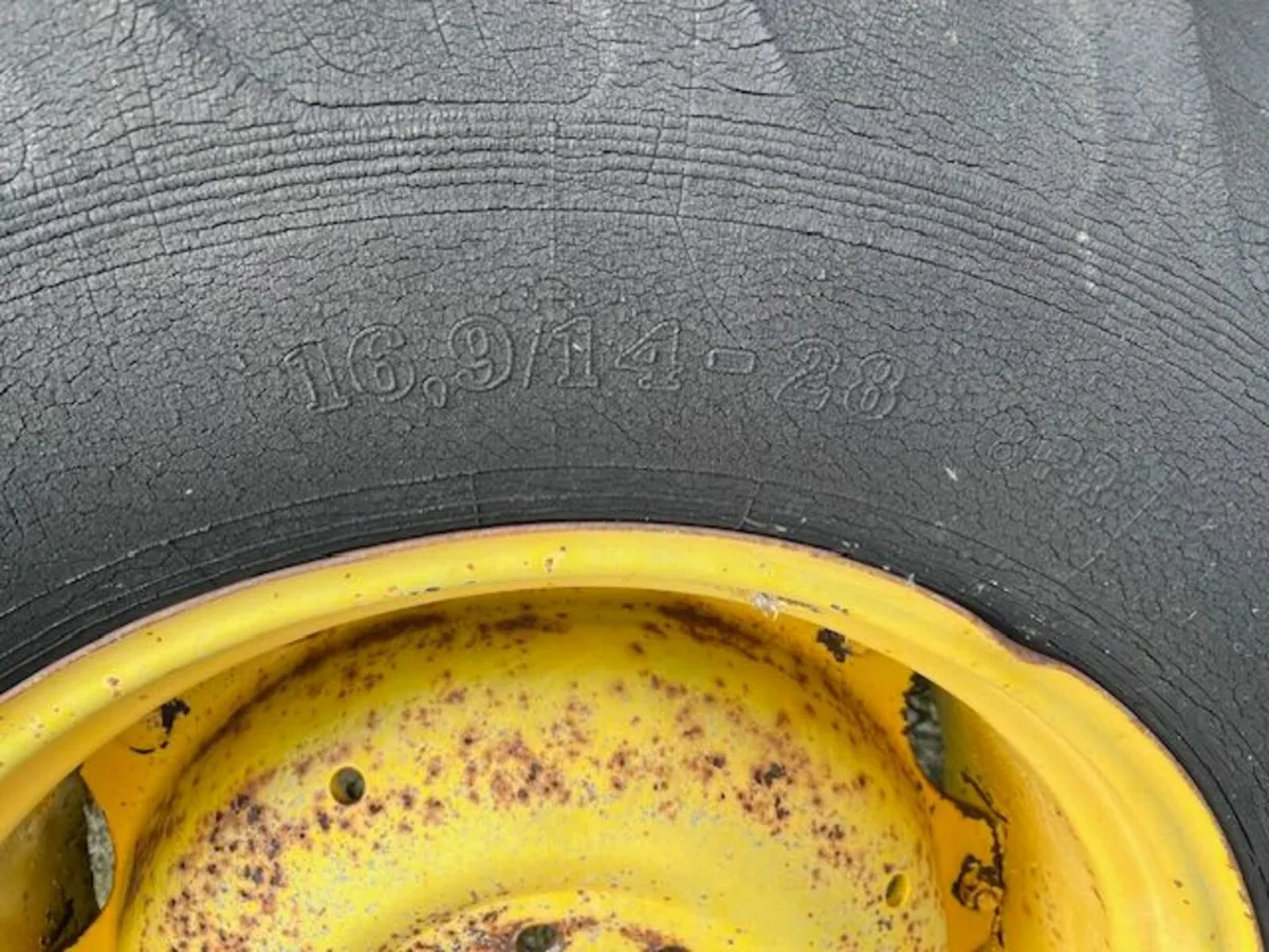 16.9 x 28 MF Wheels - Image 4