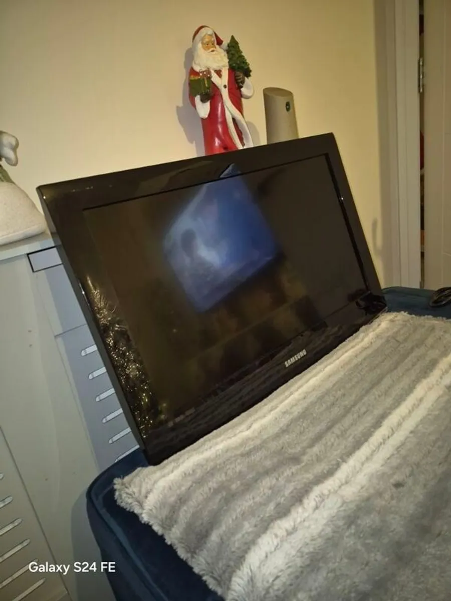 Samsung TV with HDMI port - Image 4