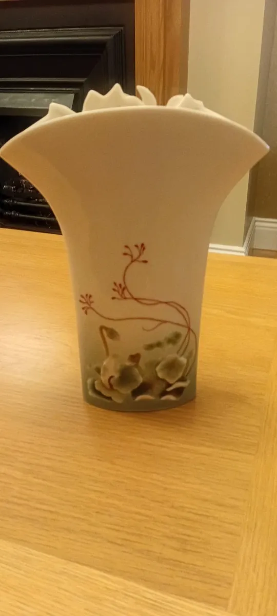 Franz vase 10.5 " - Image 4