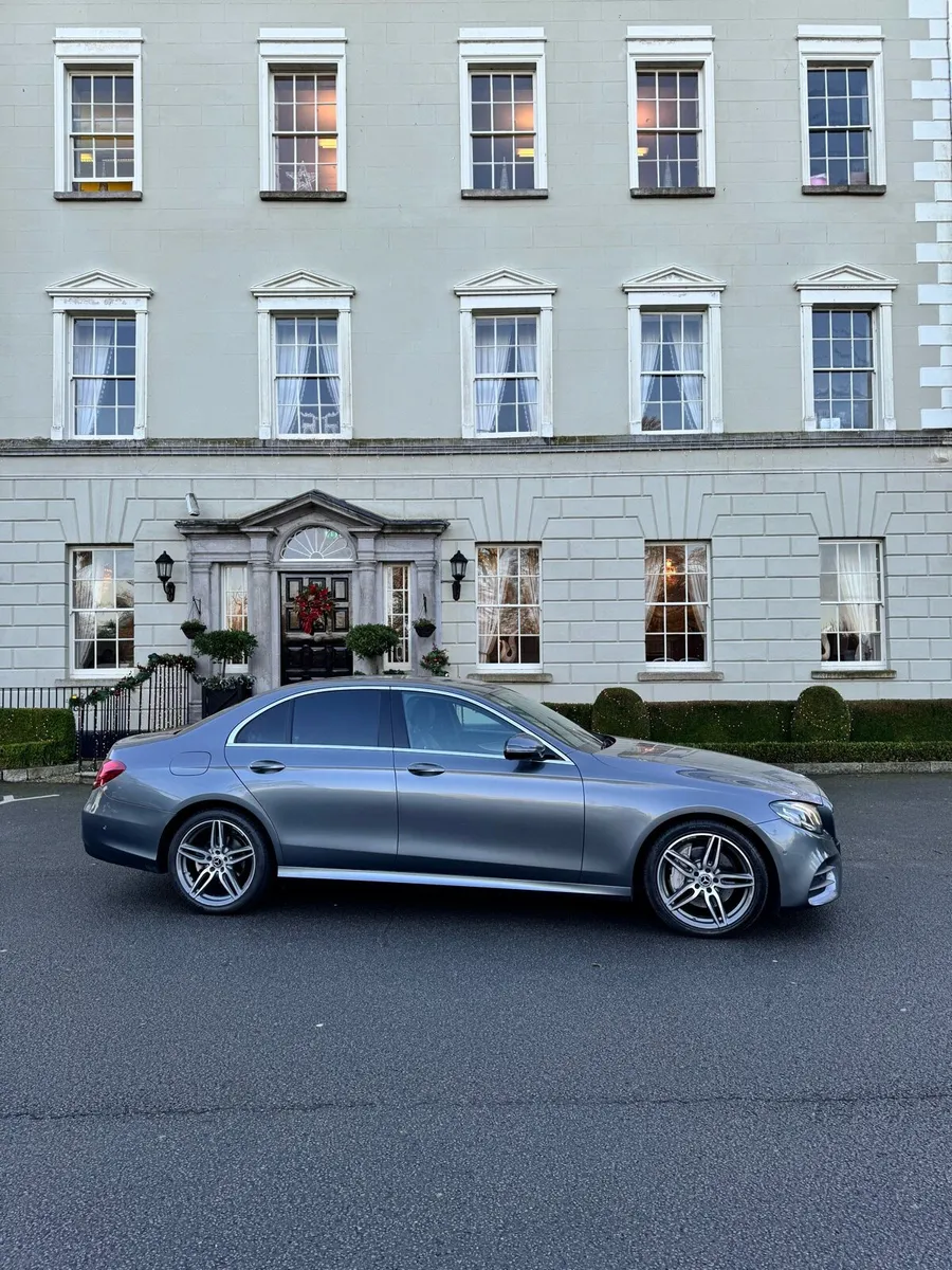 Mercedes-Benz E220d AMG-Line - Image 4