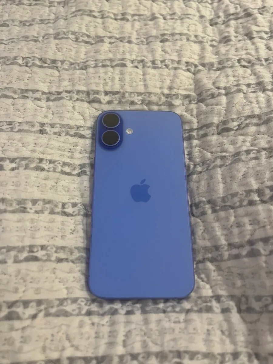 iPhone 16 Plus - Image 4