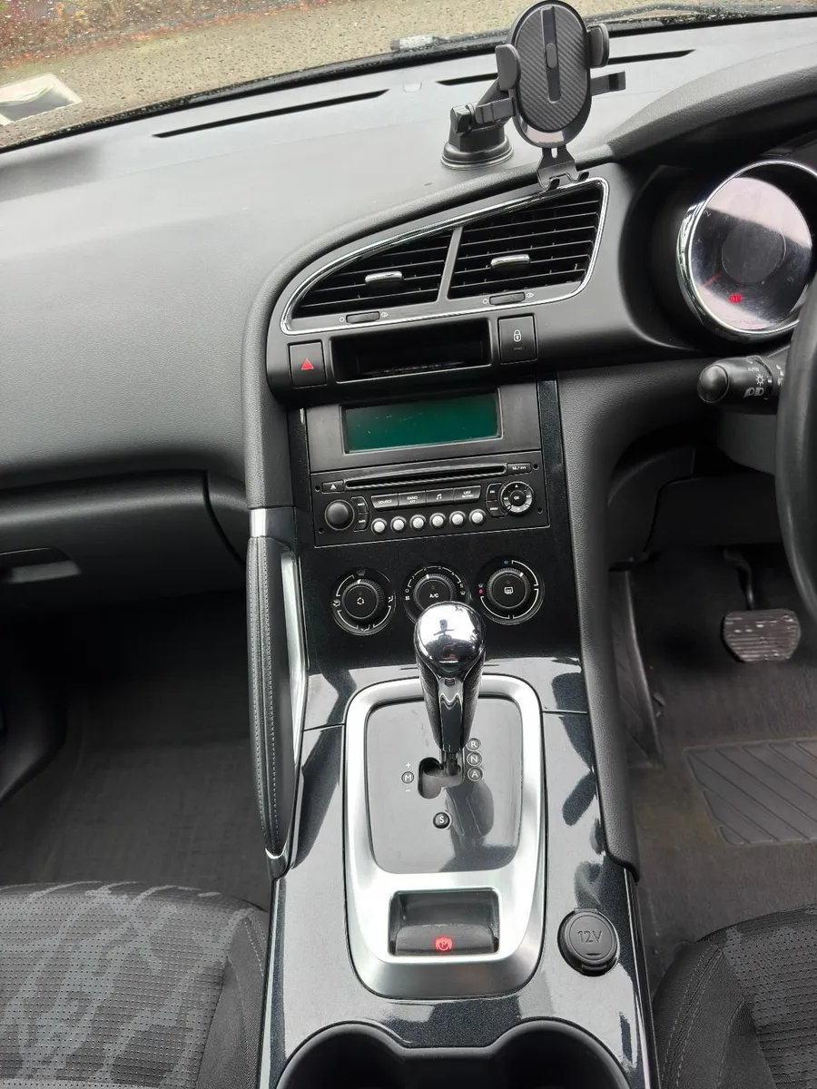 Peugeot 3008 AUTOMATIC - Image 3