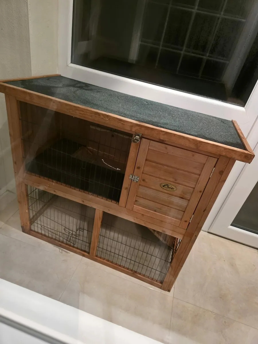 Rabbit hutch - Image 2