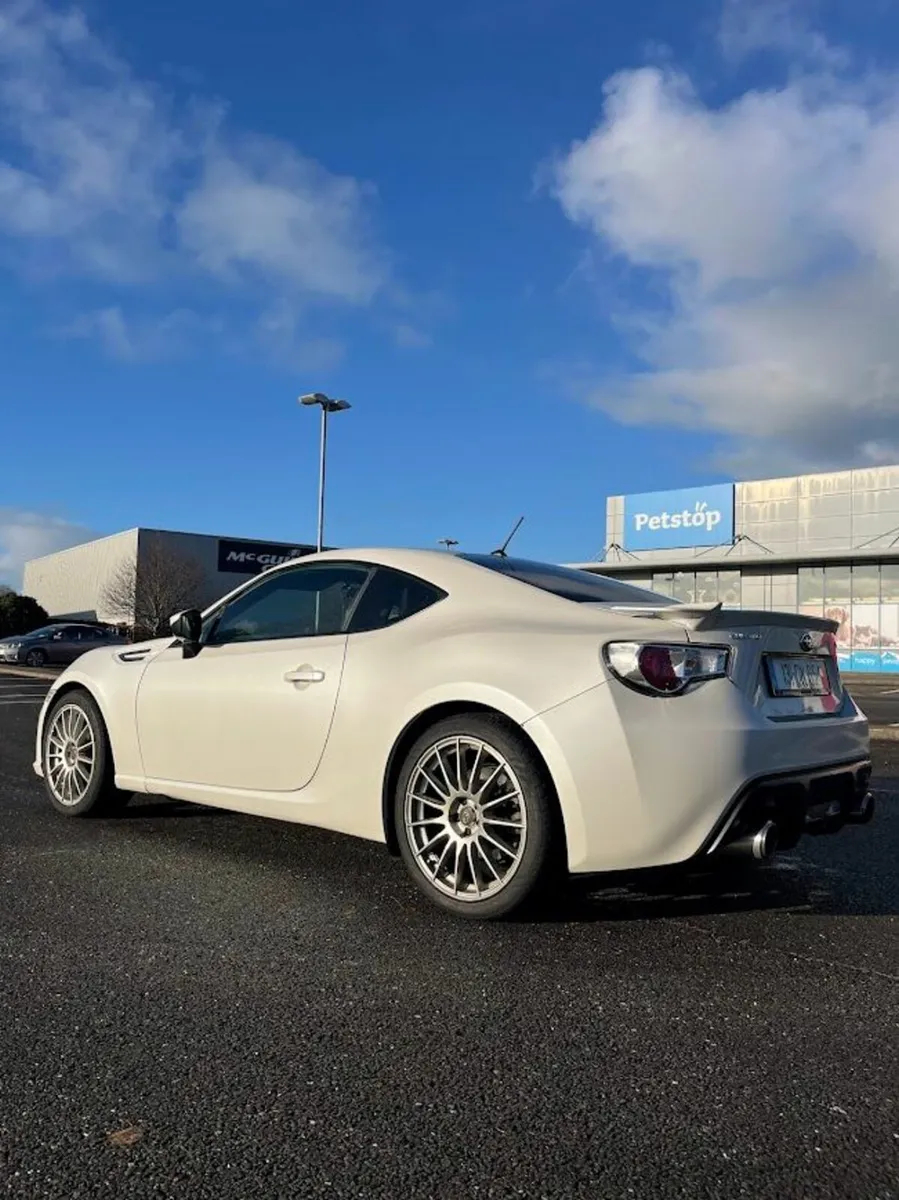 Subaru BRZ 2013 - Image 3
