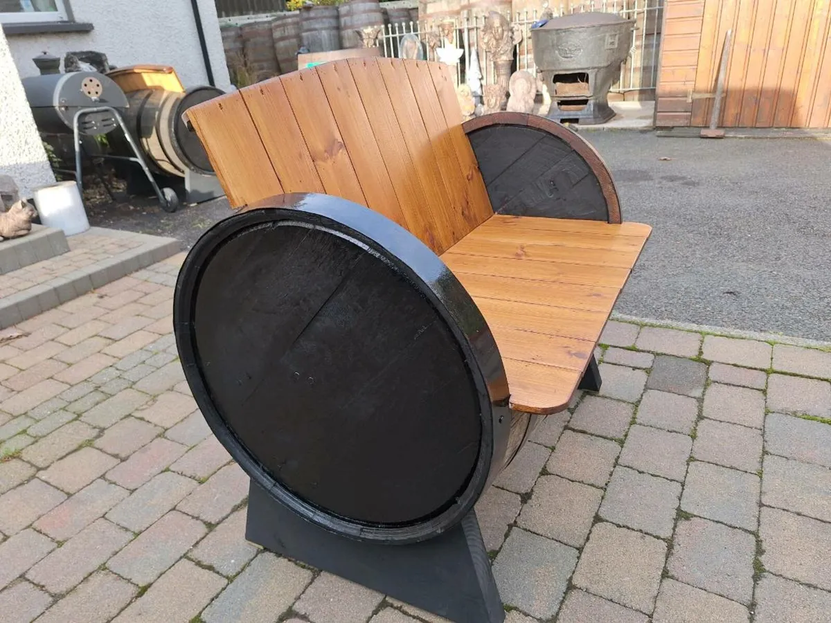 Oak barrel seat for garden patio bar mancave - Image 3