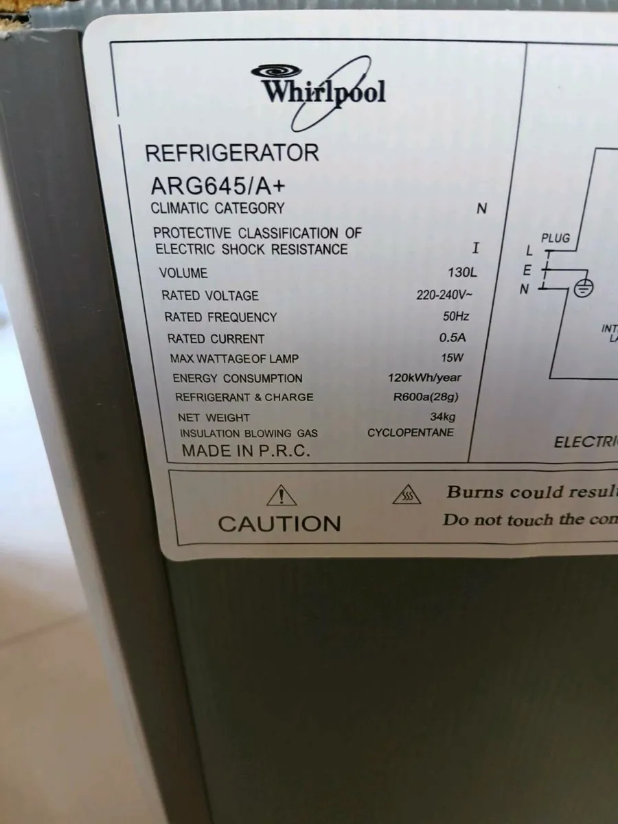 Intergreated fridge - Image 4