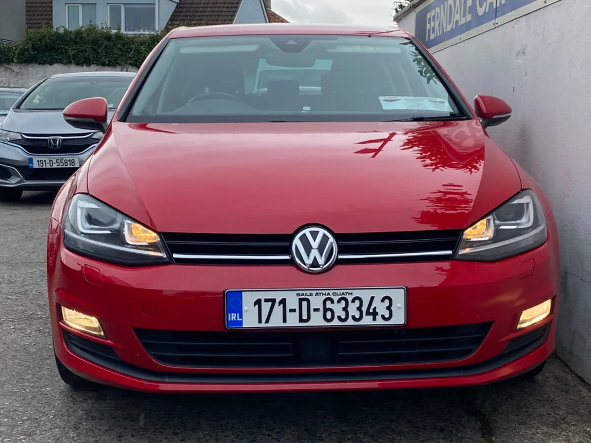 Vw  Golf  Highline low kms - Image 2