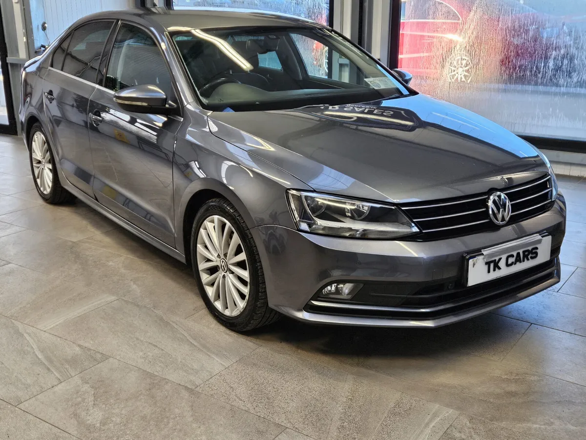16 VOLKSWAGEN JETTA 2.0 DIESEL HIGHLINE - Image 1