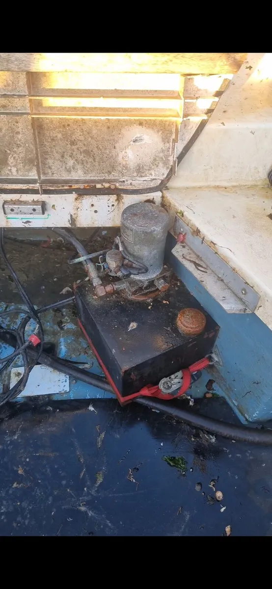 Battery hydraulic power pack - Image 1