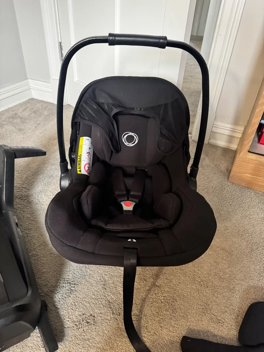 Bugaboo turtle air isofix car seat - Image 2