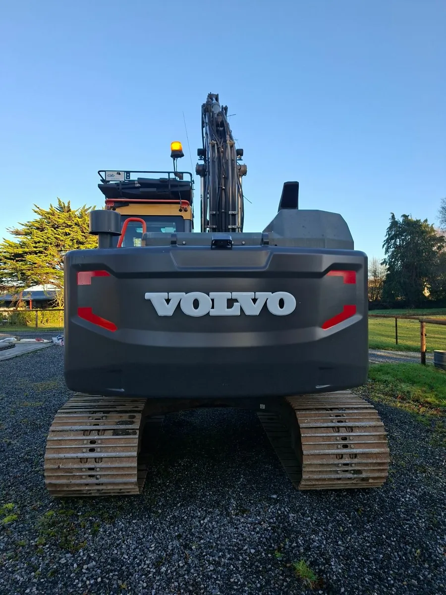 2016 Volvo EC140EL Choice of Two - Image 2