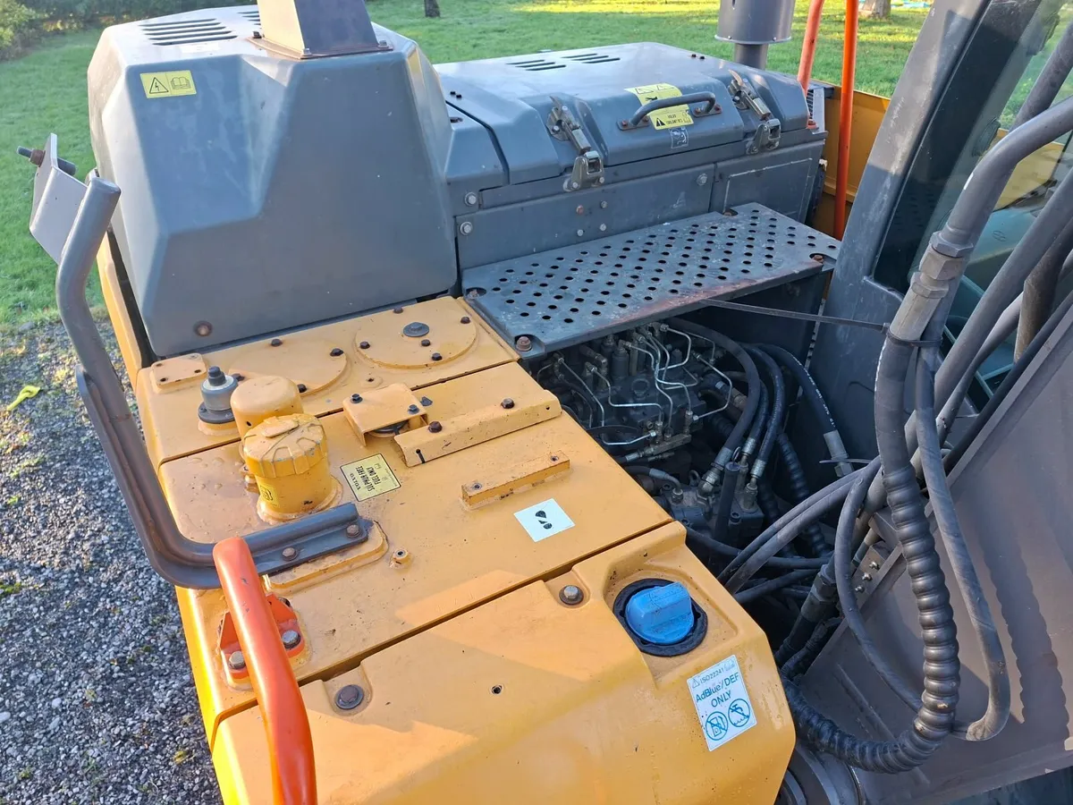 2016 Volvo EC140EL Choice of Two - Image 4