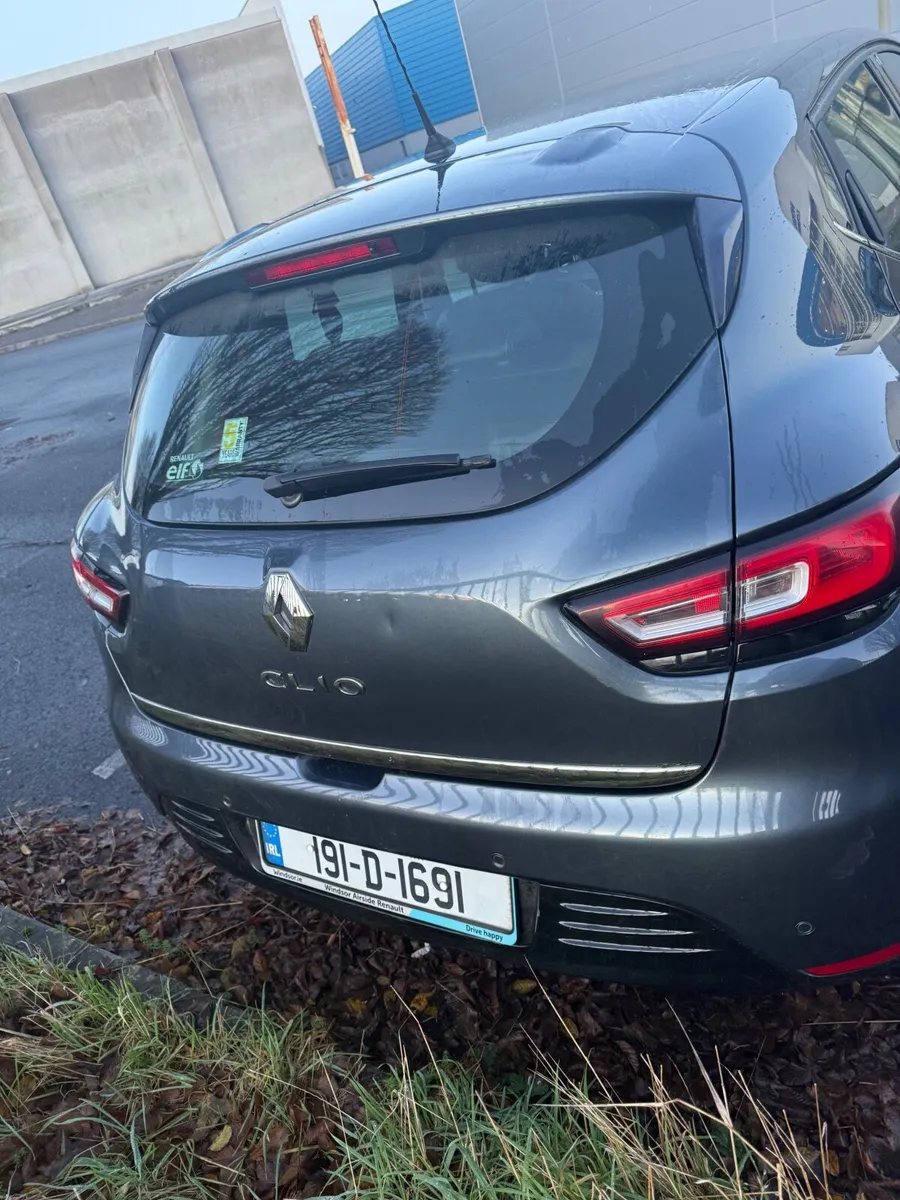 Renault Clio 2019 - Image 2