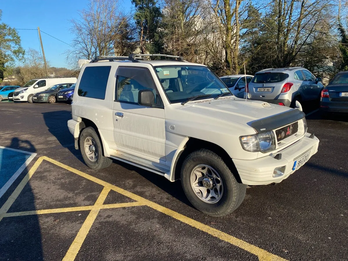 Mitsubishi pajero - Image 1