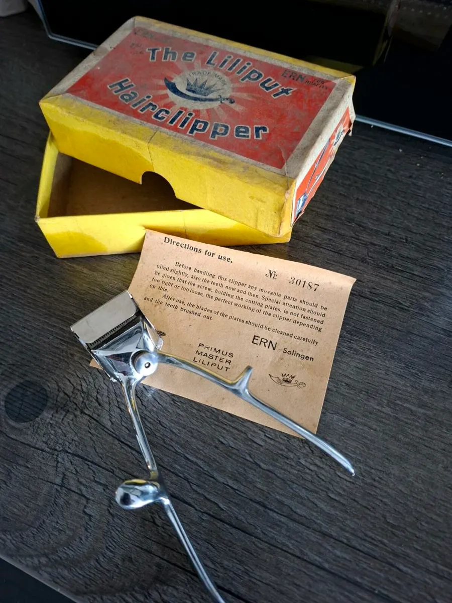 Vintage Hair Clippers w/original box & Accessories - Image 1