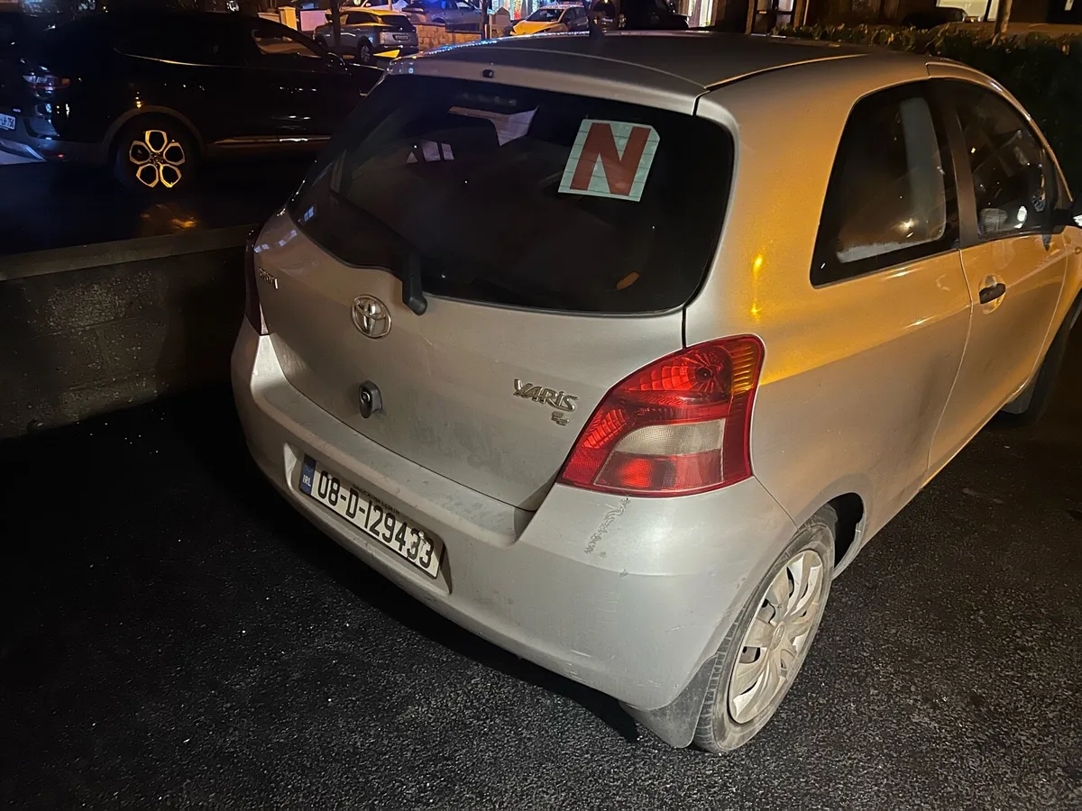 Toyota yaris - Image 2