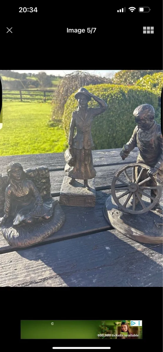 3 pieces is Jeanne Rynheart - Image 1