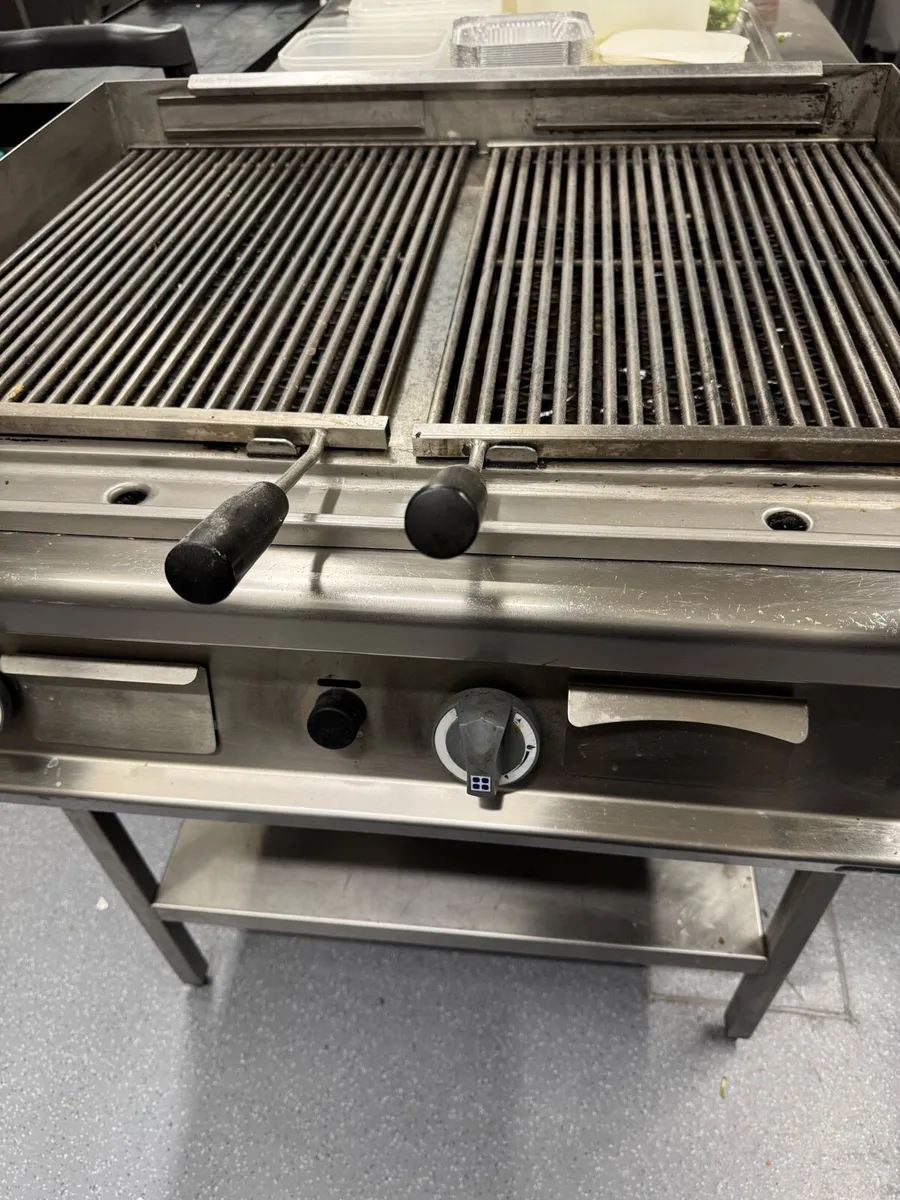 Grill - Image 2