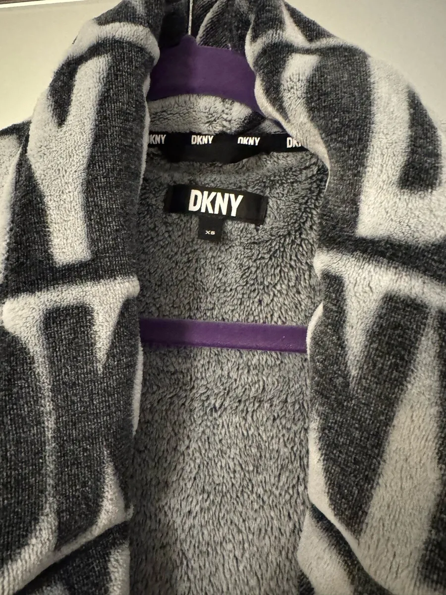 Women’s loungewear - Image 2