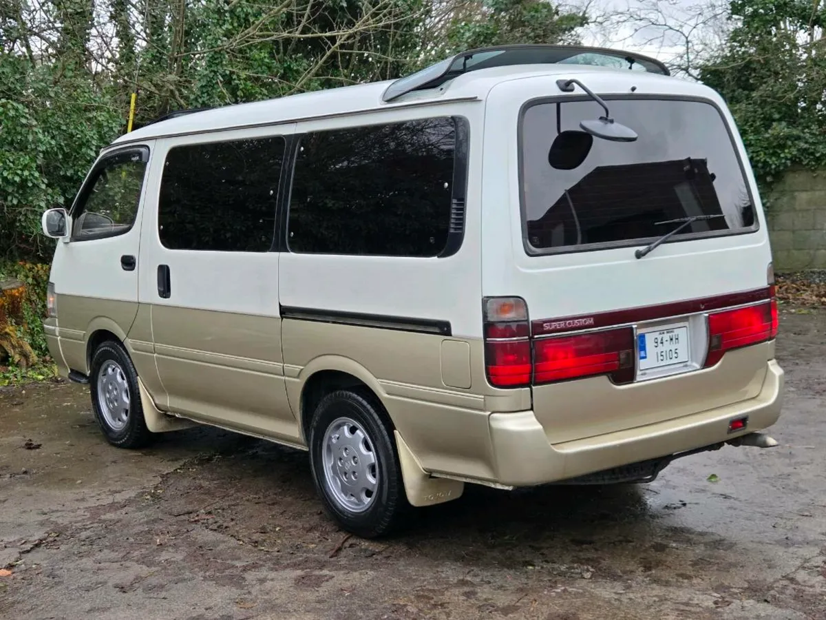 Toyota hiace supercustom living saloon diesel auto - Image 4