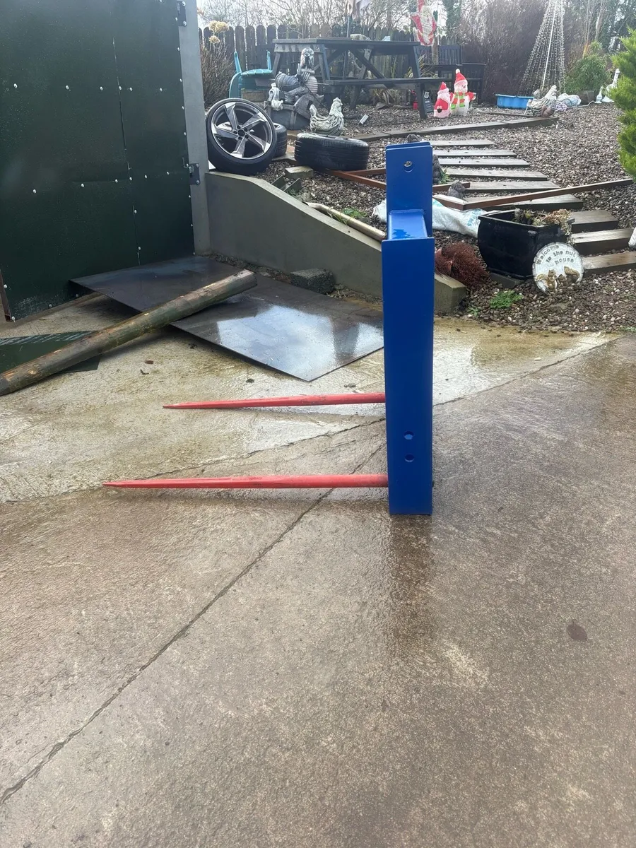 Bale spike - Image 2