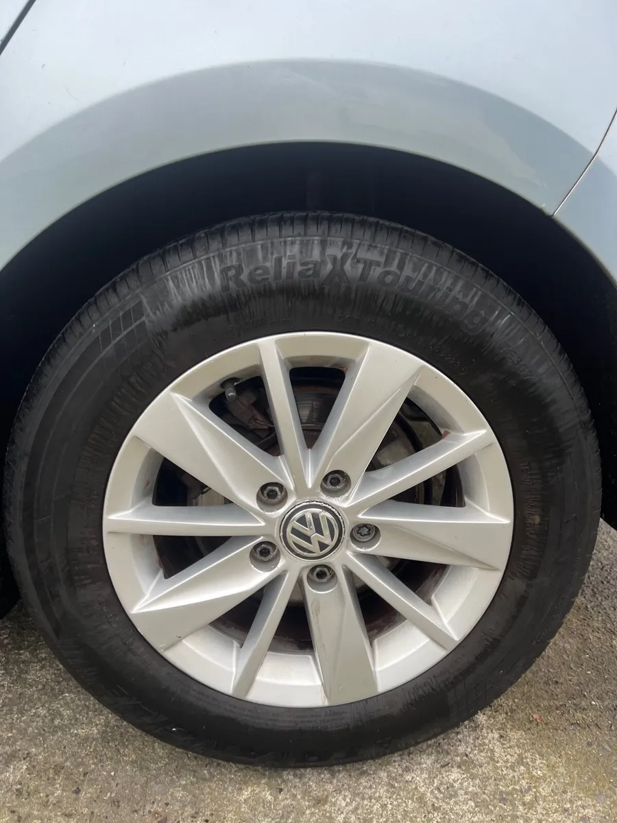 Volkswagen Golf 2014 - Image 2