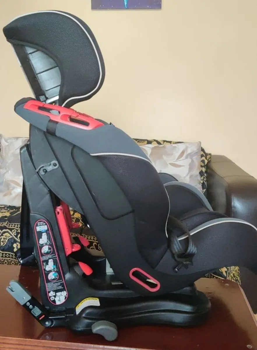 Child car seat - Image 2
