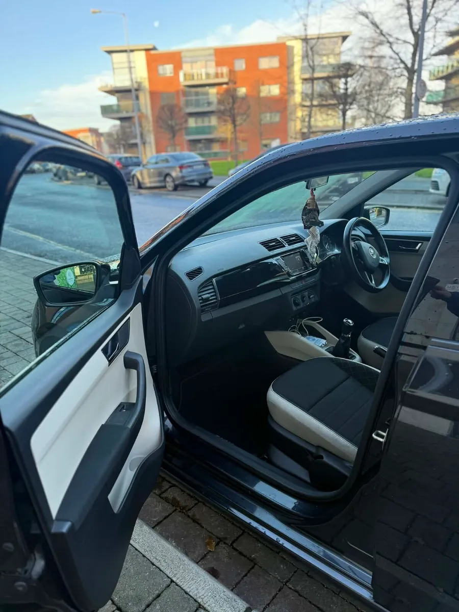Skoda Fabia 1.2TSI Style - Image 4