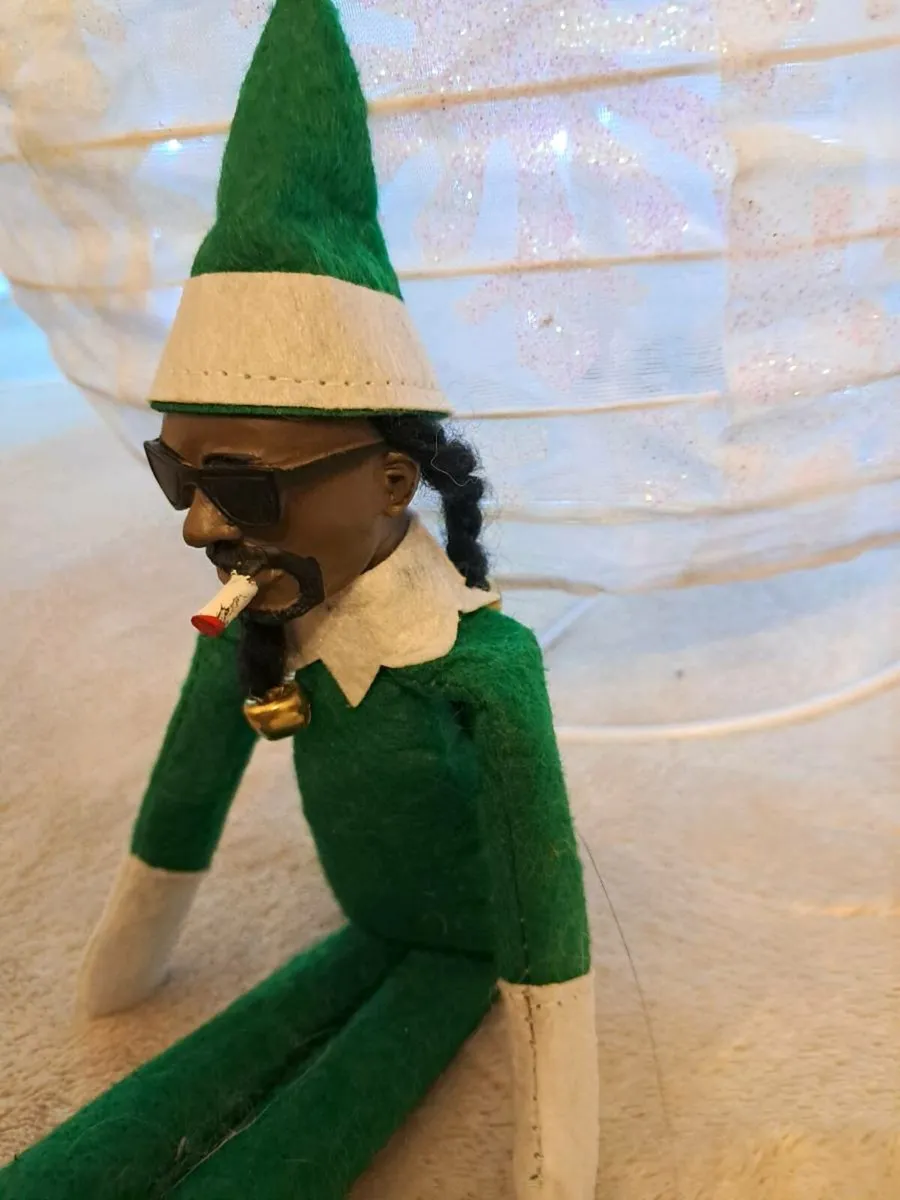 Elf on the Shelf Snoop Dogg - Image 2