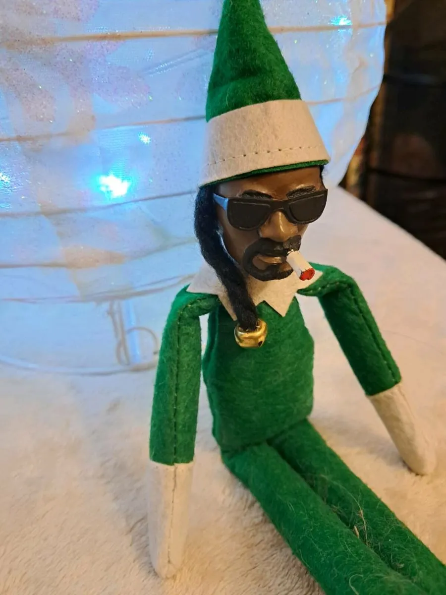 Elf on the Shelf Snoop Dogg - Image 3