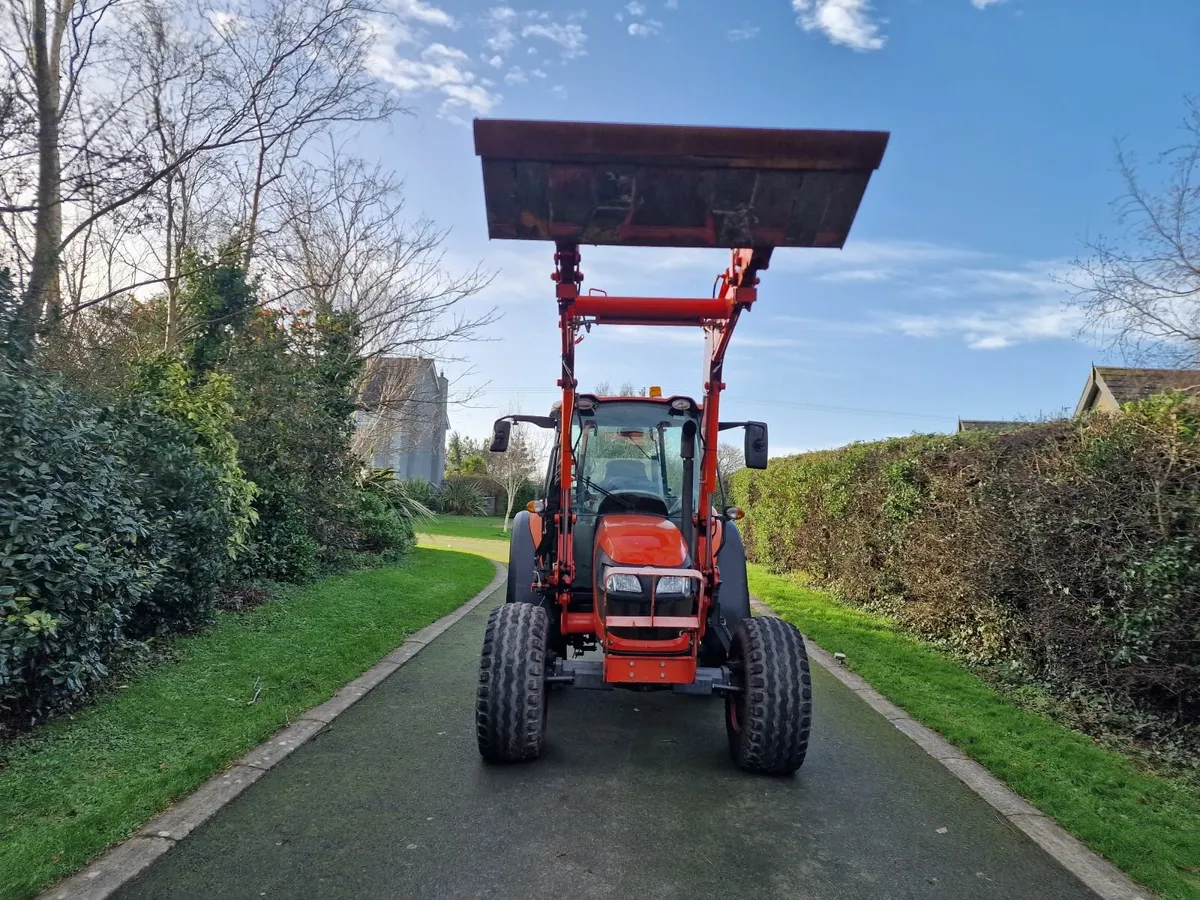 Kubota M6060 Compact Tractor 60hp with Loader - Image 3
