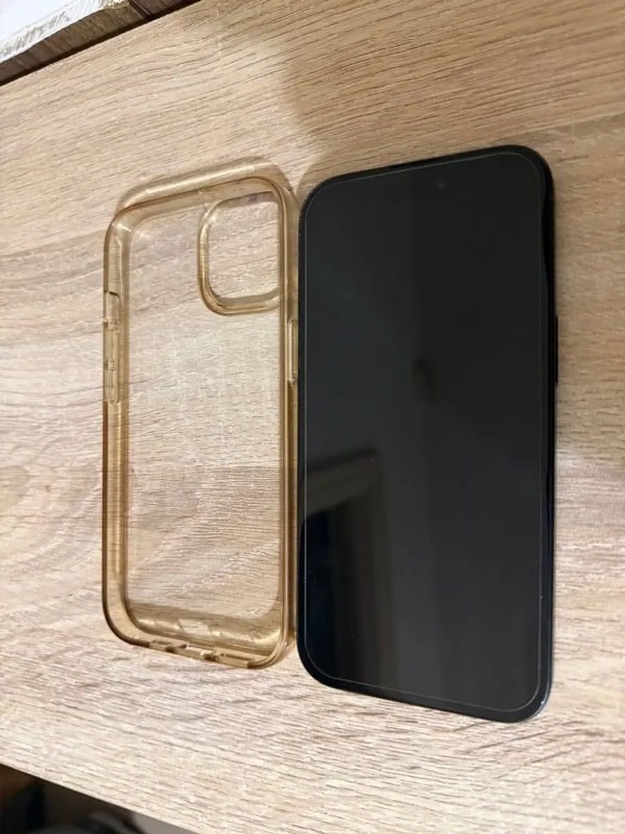 iPhone 15 - Image 2