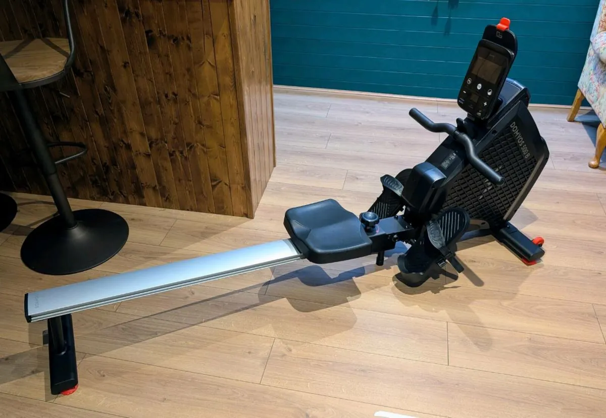 Rowing machine - Image 1