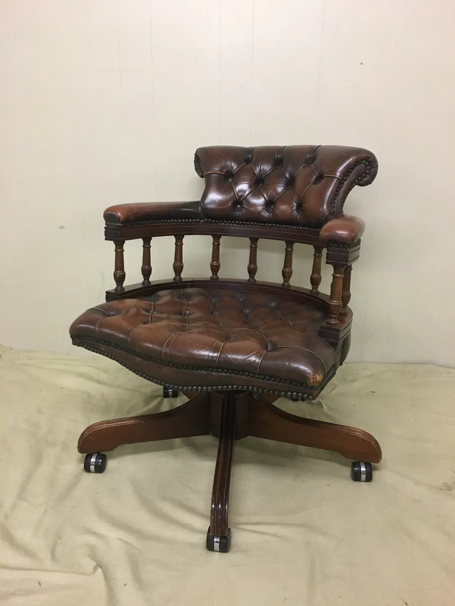 Chesterfield Captains Chair - Image 3